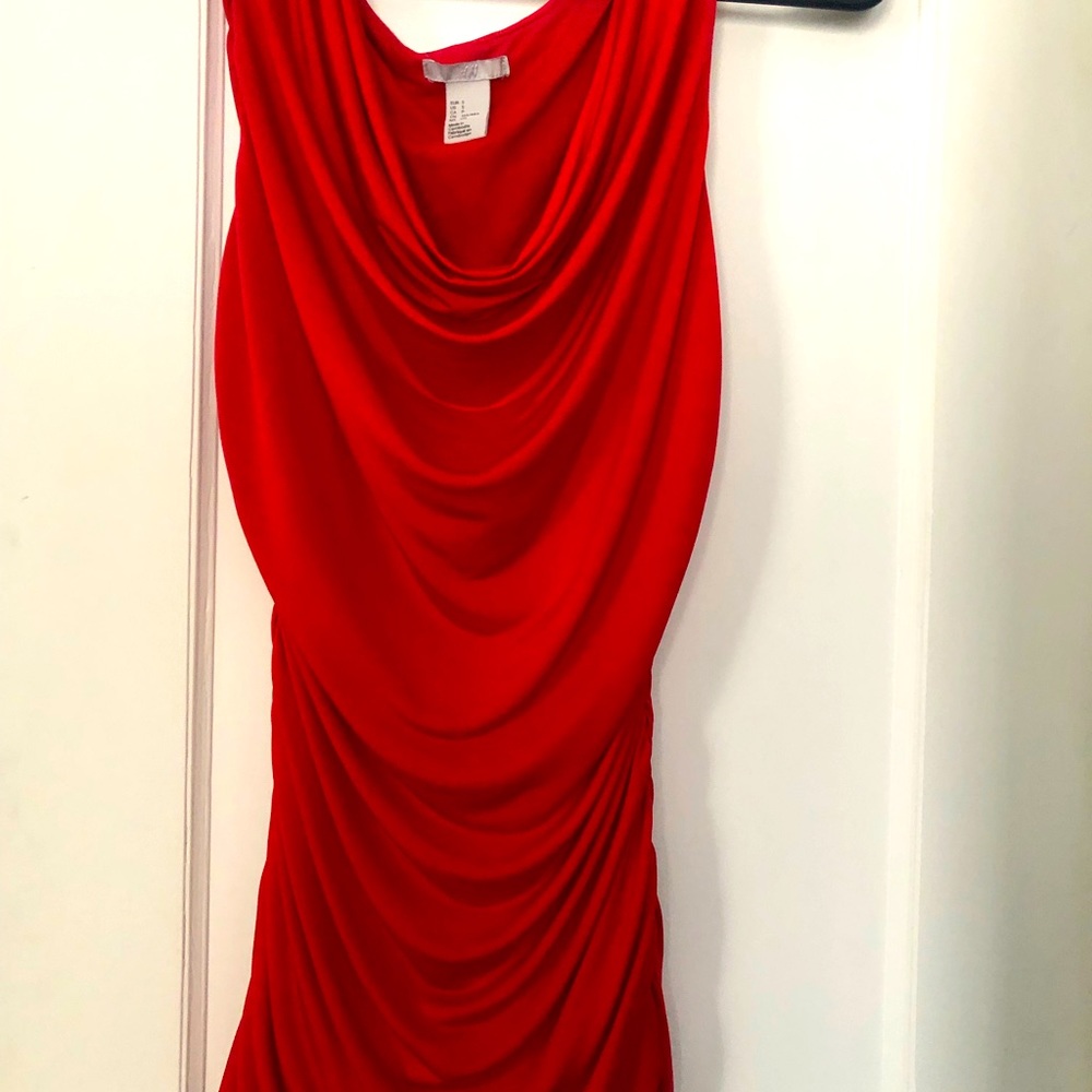 Bright red silky top 🌹